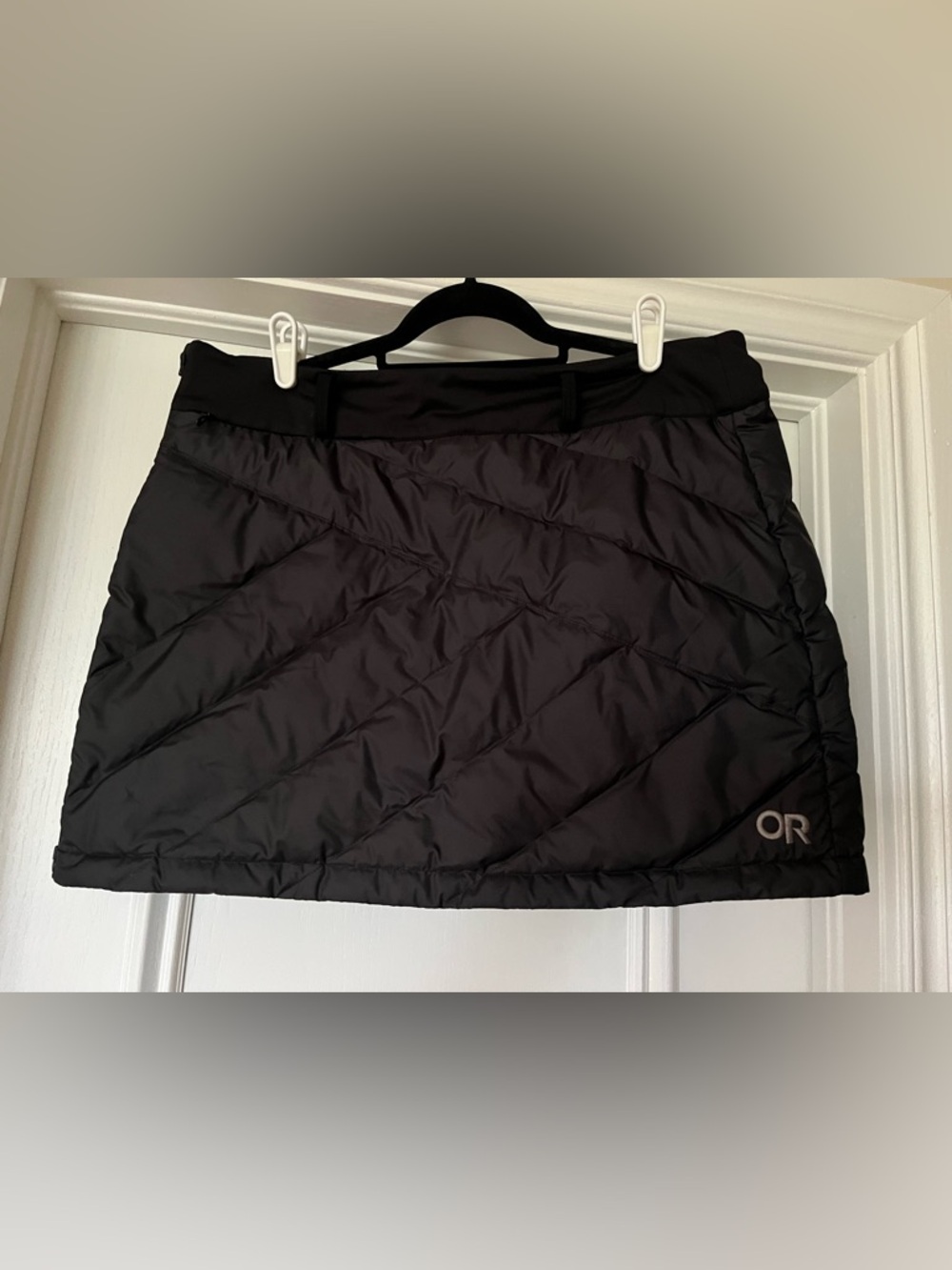 Outdoor Research Women’s Size Large Coldsnap Duck Down Skirt Black Puffer Puffy